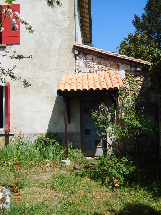 Bed and Breakfast Le Rivalou Villars  Экстерьер фото